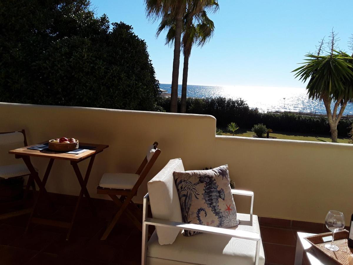 Beachfront Neptuno I, Complex,Views,Pool,Garden, Elviria マルベーリャ エクステリア 写真